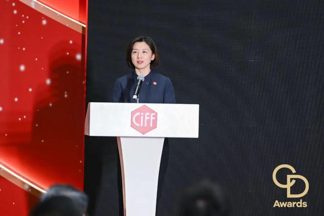 星」颁奖典礼（民用家具展专场）盛大举办OG视讯CIFF广州 2025「华钻之(图2)